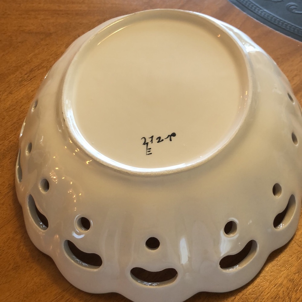 Portugal Ceramic Bowl Handpainted Scalloped Lattice Oval Floral - Picture 2 of 2